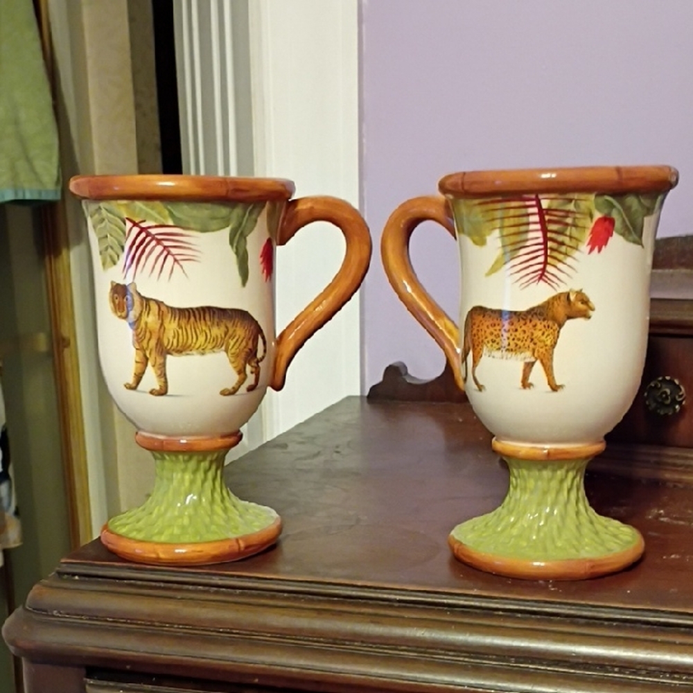 2 Raymond Waites CIC Pedestal Mugs